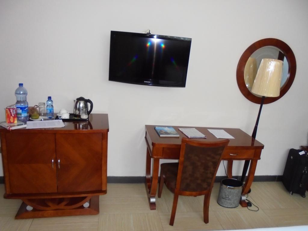 Aphrodite International Hotel Addis Ababa Exterior foto